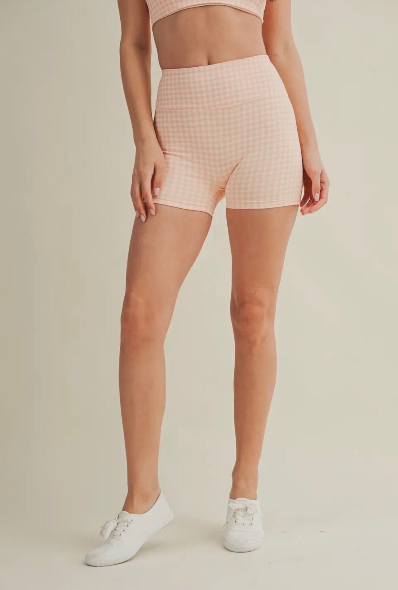 Peach gingham print biker shorts